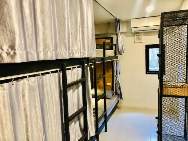 Zleepingpills Aonang Krabi Hostel Ngoại thất bức ảnh